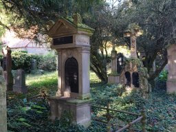 Historischer Friedhof